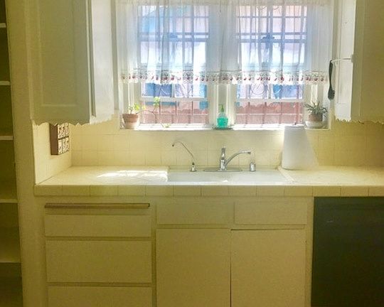 5th image of 1123 W 84th Pl