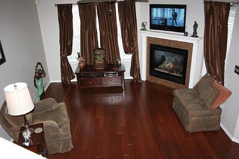 Corner Gas Fireplace in Living Room