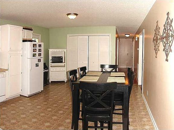 5th image of 4128 Boynton Dr