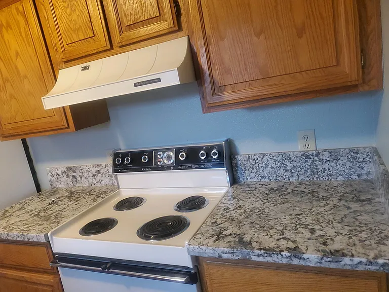 992 Round House Ln #A — Photo 4
