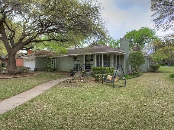 2nd image of 3805 Winslow Dr