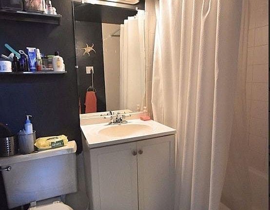 5th image of 117 E 11th St APT 1B