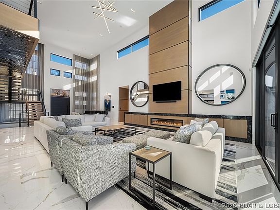 5th image of 245 Waterview Rdg