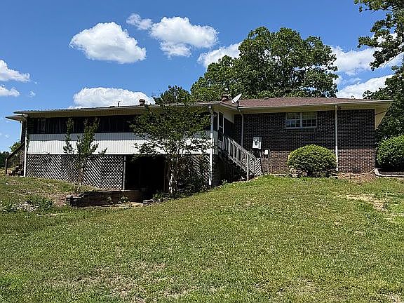 4th image of 130 Evergreen Rd