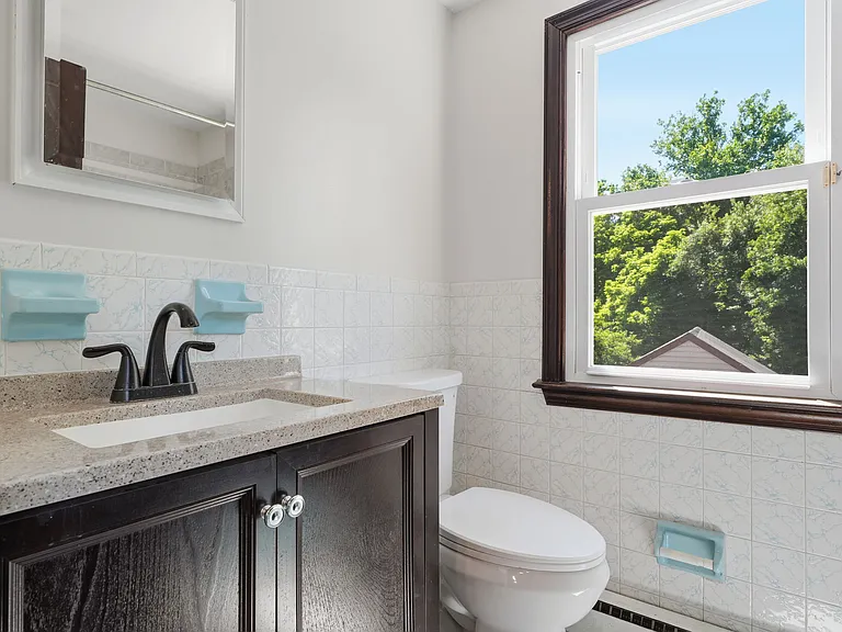 612 Bustleton Pike — Photo 43