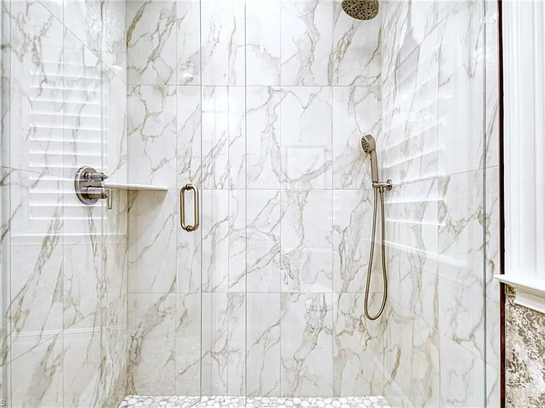 9013 Terranova Dr — Photo 36