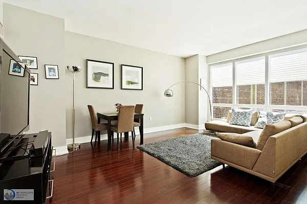 Rented by Metropolitan Property Group | media 3