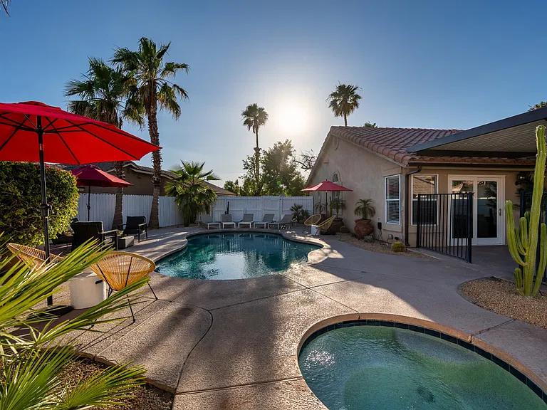 Calico Cir — Photo 26
