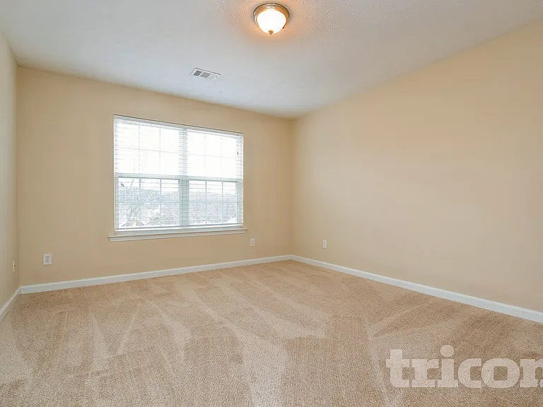 1765 Campbell Ives Dr — Photo 10