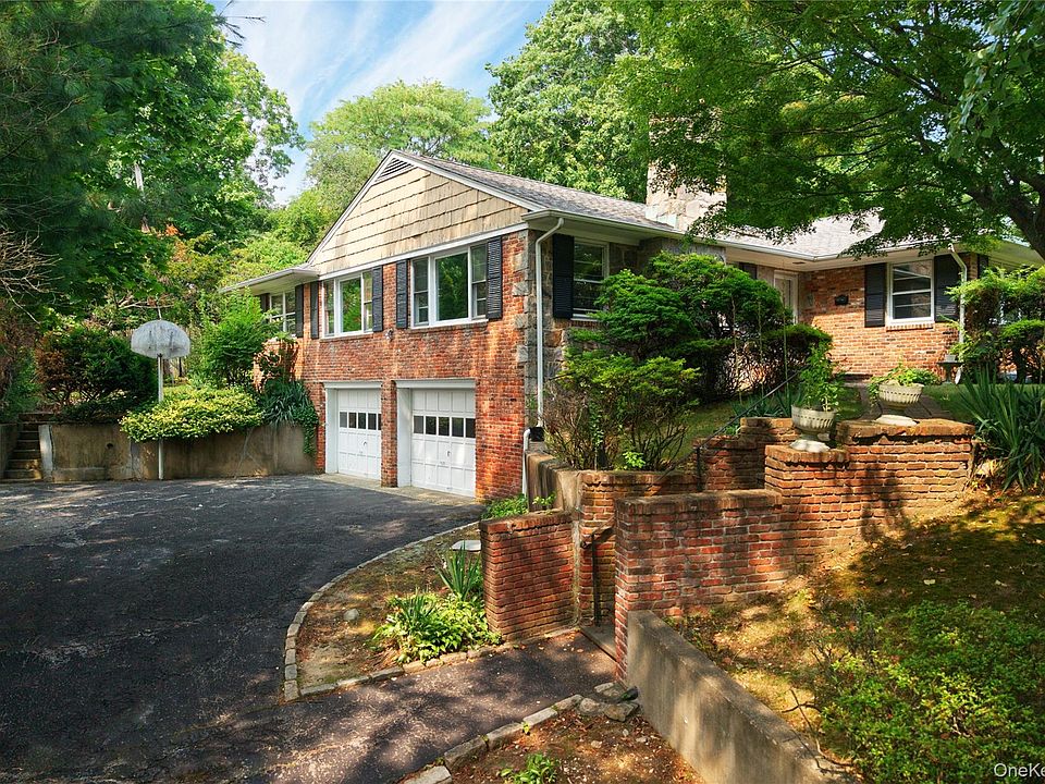 1st image of 31 Orchard Farm Road