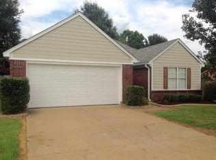 9864 Leigh Ann Dr, Olive Branch, MS 38654