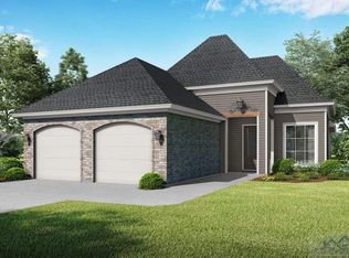 221 Crescent Estates Dr, Thibodaux, LA 70301