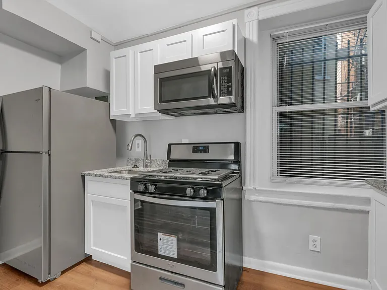 John Jay Apartments — Photo 5
