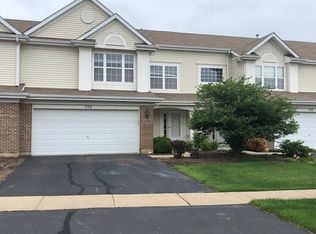 554 Yorkshire Ln, Hampshire, IL 60140