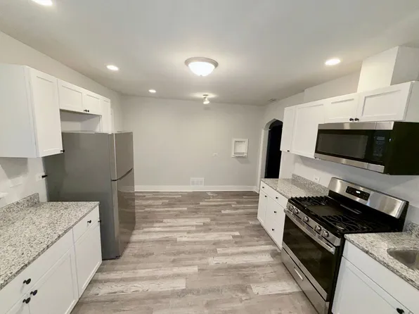 5209 W Lake St, Melrose Park, IL 60160