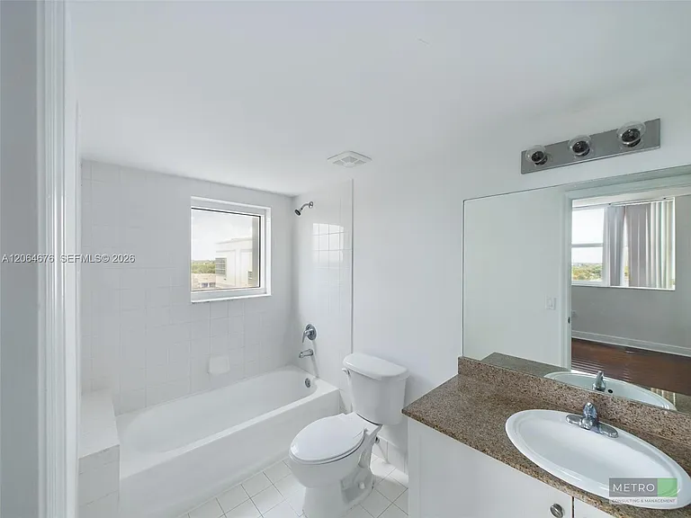 60 NW 37th Ave #603 — Photo 15