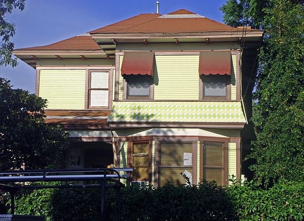 1st image of 1013 W 24th St #1013