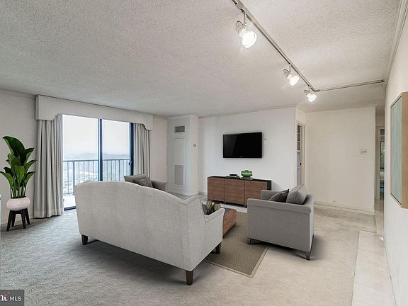 5th image of 7420 Westlake Ter APT 1504