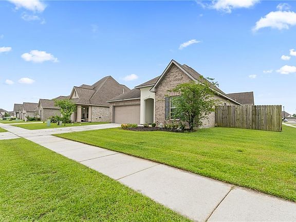 2nd image of 40121 Maddie Dr
