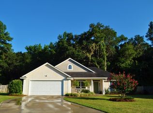 212 Autumn Ridge Ct, Brunswick, GA 31525