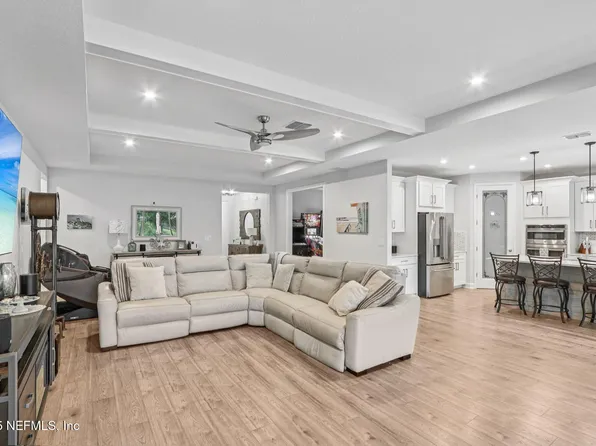 576 MARQUESA Circle, St. Johns, FL 32259