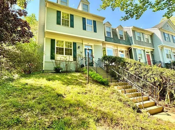 3931 Pepperidge Ct, Woodbridge, VA 22192