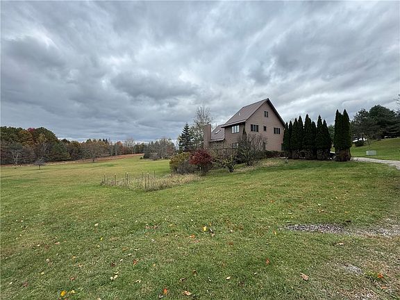 3rd image of 539 Braddock Rd