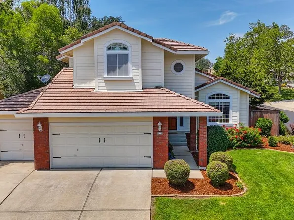 115 Manseau Dr, Folsom, CA 95630