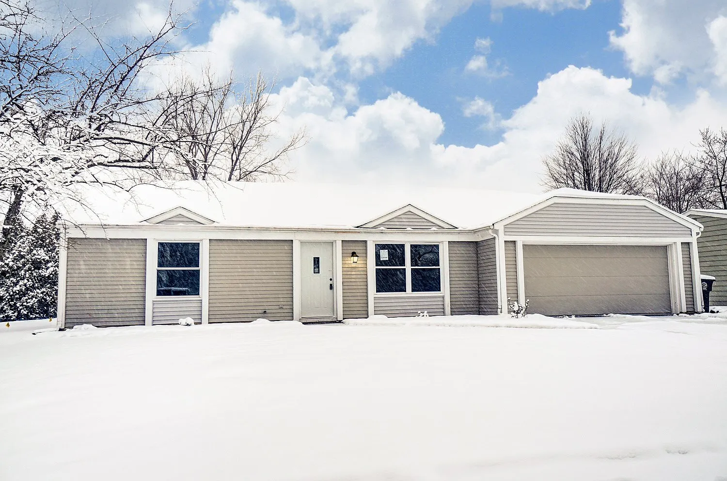 7409 Parliament Pl photo 1