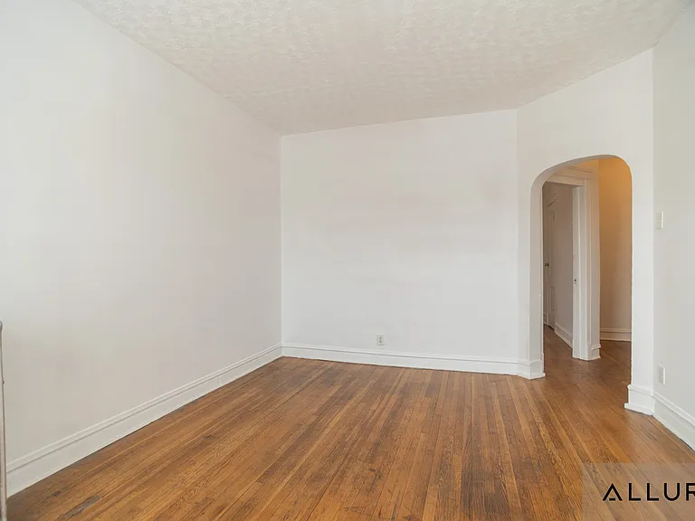 7250 S Yale Ave #3N — Photo 2