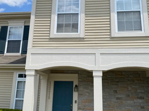 13210 Addington Dr, Walled Lake, MI 48390