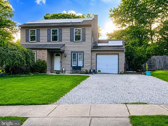 2nd image of 317 Balsam Rd
