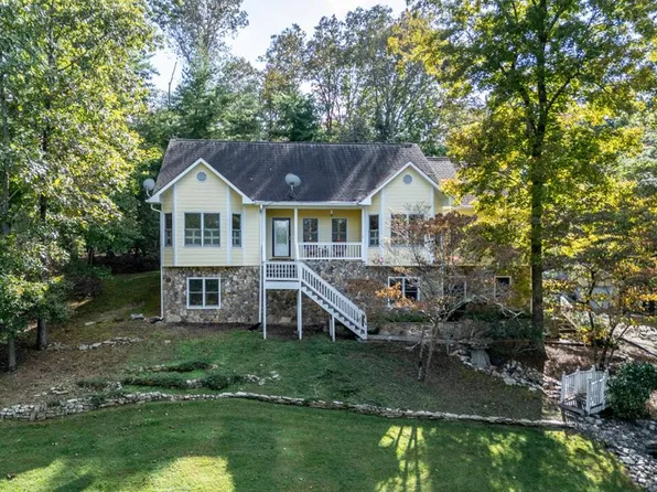 409 Owensby Mill Dr, Ellijay, GA 30536