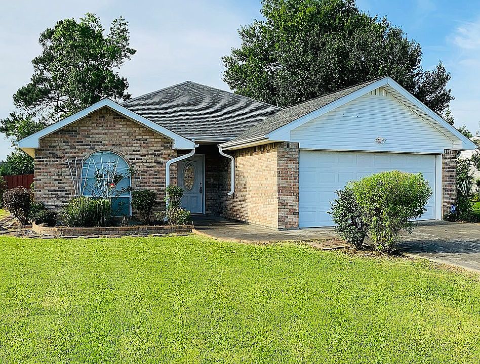 1st image of 1416 Meadowbrook Dr
