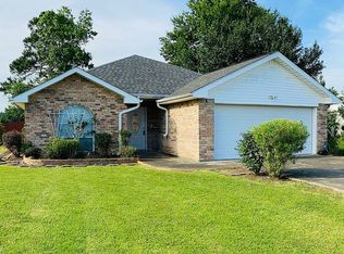 1416 Meadowbrook Dr, Deridder, LA 70634