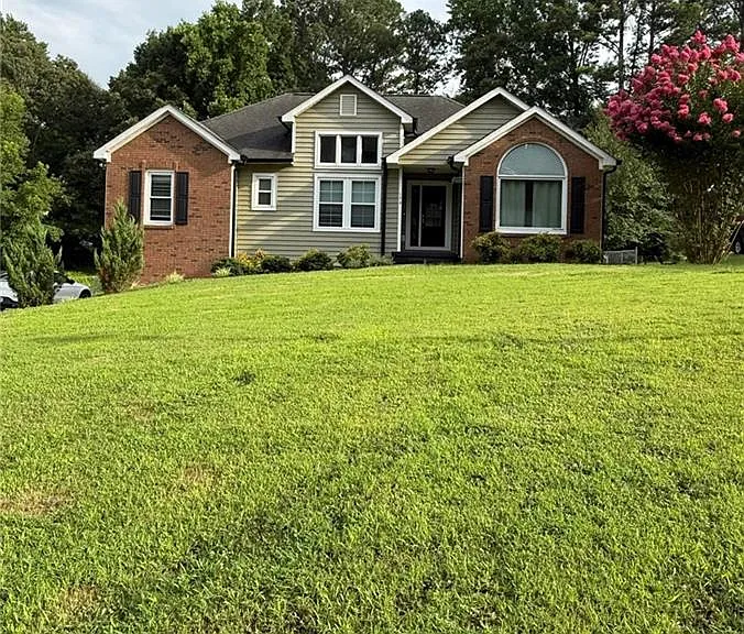 154 Camden Woods Dr — Photo 8