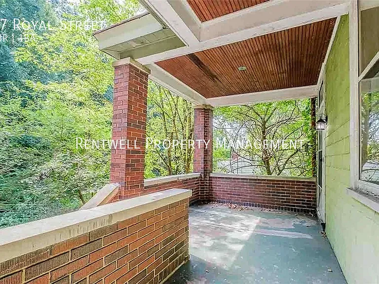 97 Royal St — Photo 3
