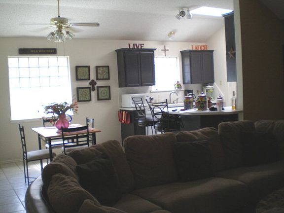 5th image of 4138 Laurel Oak Dr