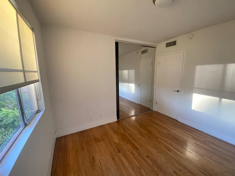 3130 S Barrington Ave #A — Photo 8