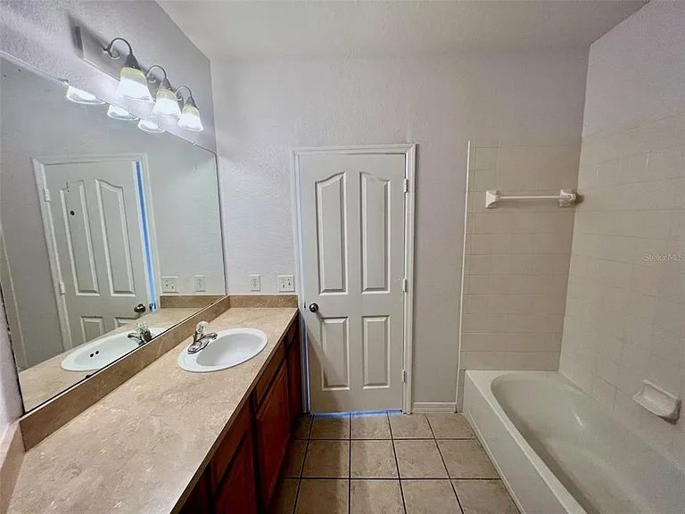 6153 Metrowest Blvd #308 — Photo 17