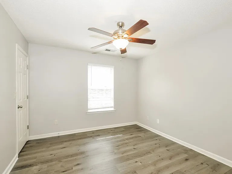 9961 Fox Run Dr — Photo 13
