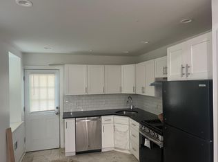 3049 N Sydenham St, Philadelphia, PA 19132