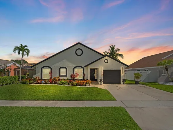 22397 Swordfish Dr, Boca Raton, FL 33428