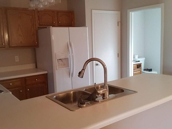 5th image of 2251 Forest Acres Dr