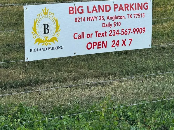 8214 State Highway 35, Angleton, TX 77515