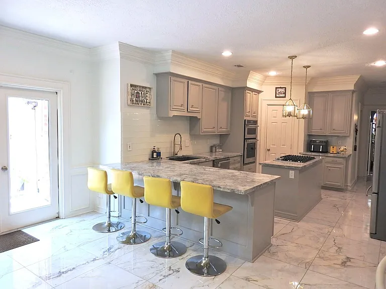 2319 Amber Springs Dr — Photo 23