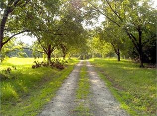 499 Blacks Dr, Greenville, SC 29615