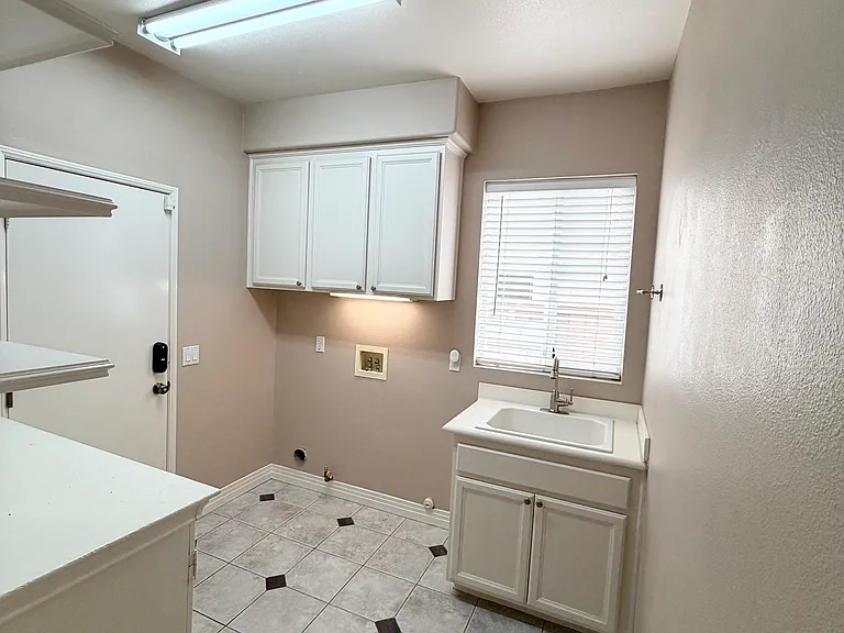 3604 Terrace Pl — Photo 12