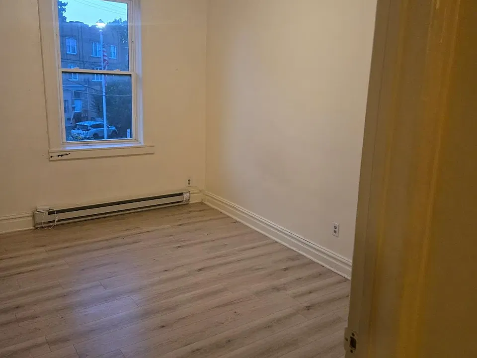 6A Rose Ave #2R