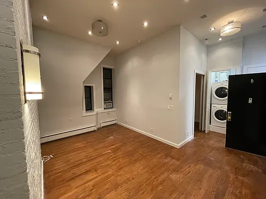 Rented by Compass | media 17